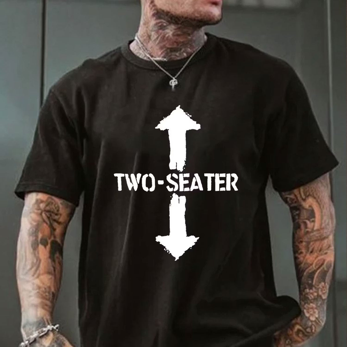 TWO-SEATER Double Arrow Simple Casual Graphic Black Print T-shirt