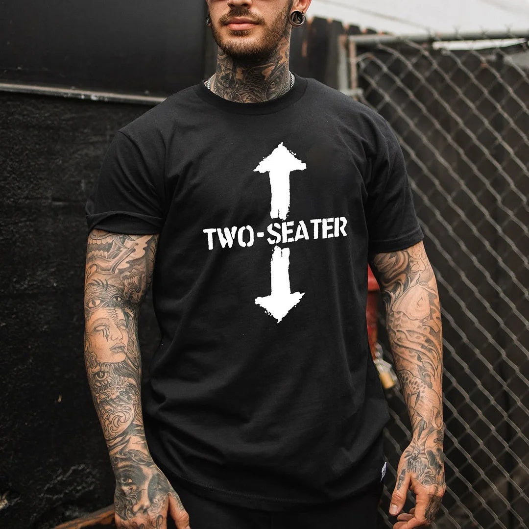 TWO-SEATER Double Arrow Simple Casual Graphic Black Print T-shirt